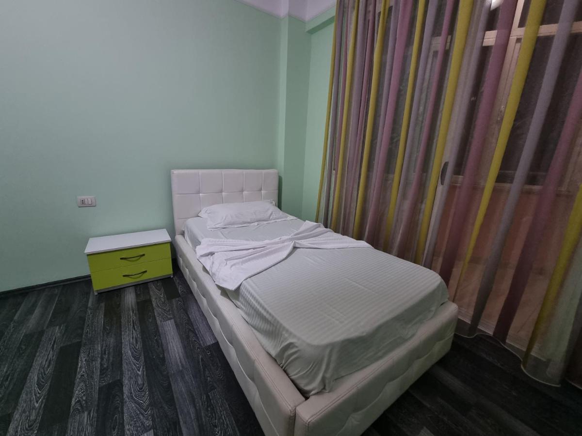 Moonshine Apartament Tirana Exterior foto